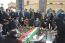 دانشگاهیان شهید چمران اهواز با حضور در یادمان شهدا با آرمان‌های بنیان‌گذار انقلاب اسلامی ایران تجدید پیمان کردند
